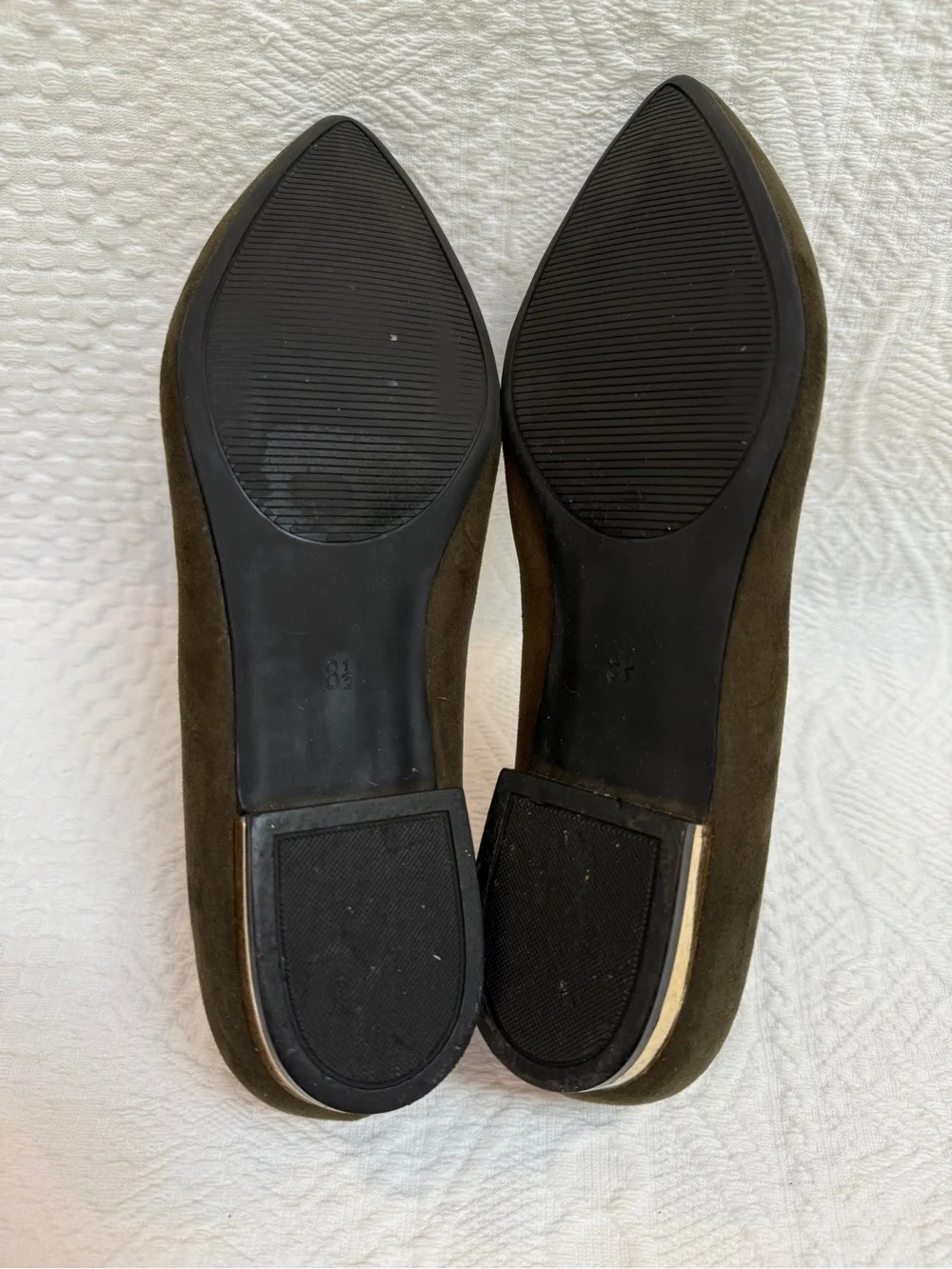 Coach Women’s Olive Green Suede Pointed Toe Ballet Flats Gold Accent Sz 8.5 - Picture 5 of 7